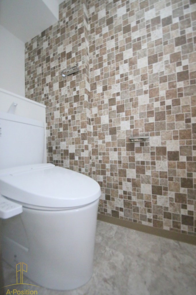 トイレ　LaDouceur谷町