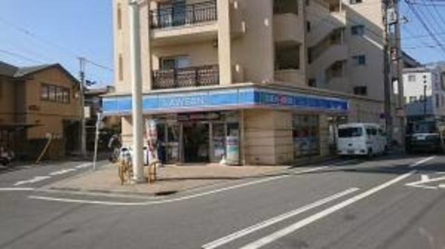 コンビニ　ローソン練馬豊玉中二丁目店（コンビニ）まで281m