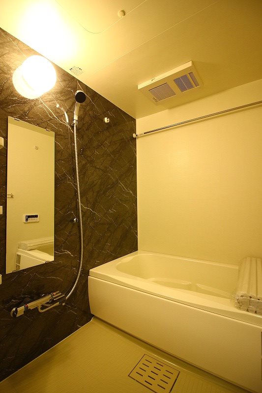 バス・シャワールーム　同タイプ部屋参照