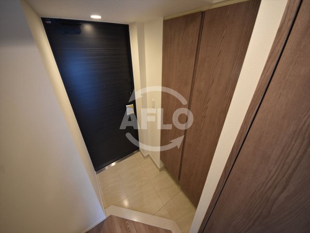 玄関　ルネフラッツ谷町四丁目　玄関