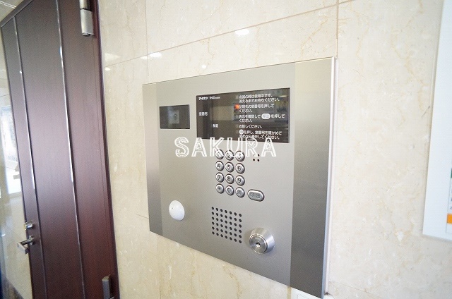 セキュリティ　女性の方でも安心のモニター付きオートロック♪