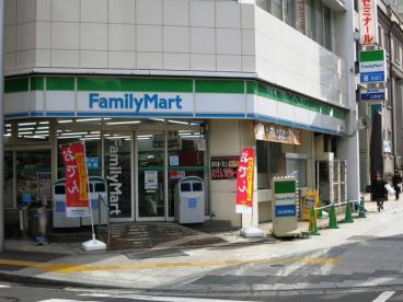 コンビニ　ファミリーマート袋町店（コンビニ）まで124m