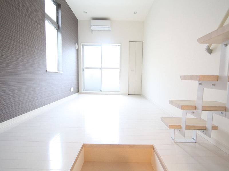 バルコニー　洋室7帖　ロフト5.5帖（収納にも寝室にも使えます）（収納で