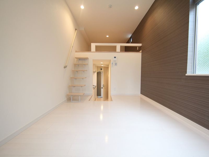 居室・リビング　洋室7帖　ロフト5.5帖（収納にも寝室にも使えます）（収納で