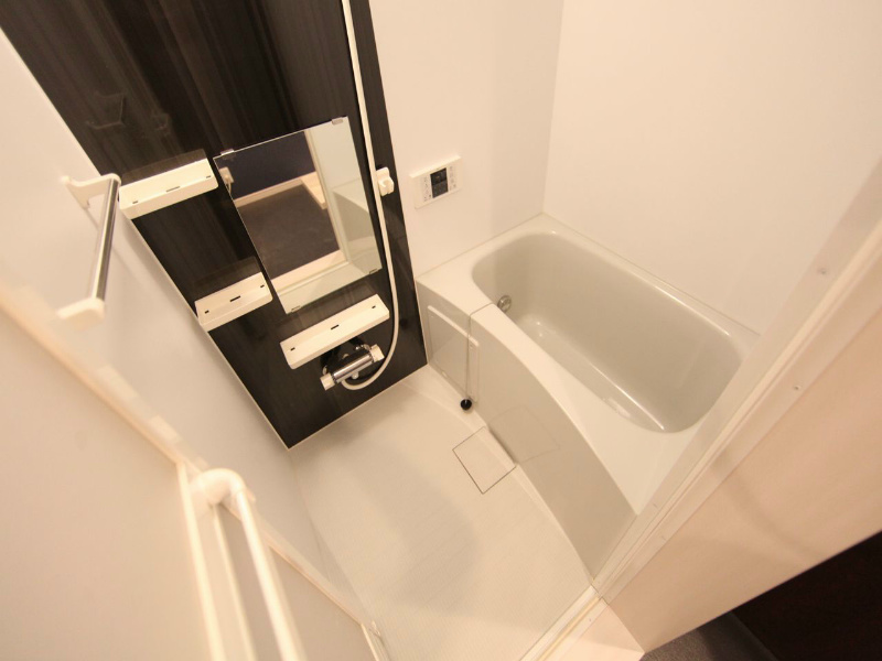 バス・シャワールーム　追い焚き　オートバス機能付バスルーム