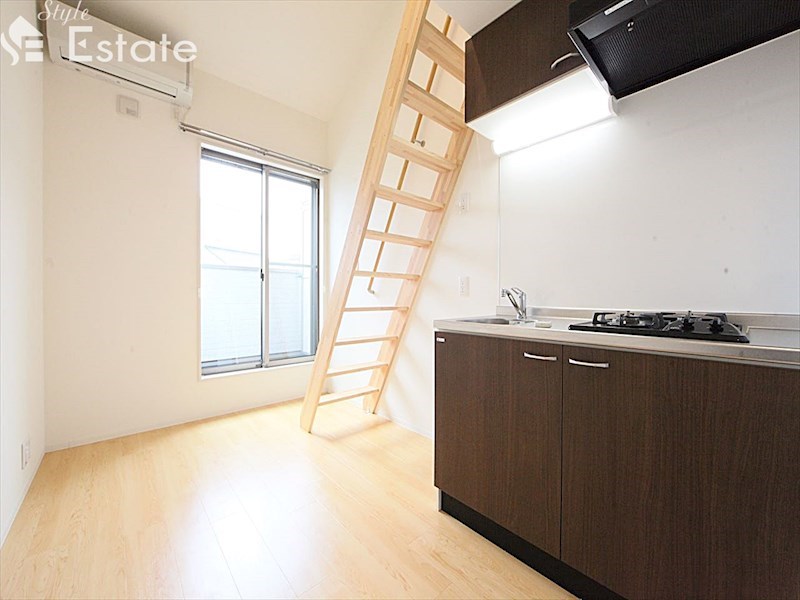 居室・リビング　内装