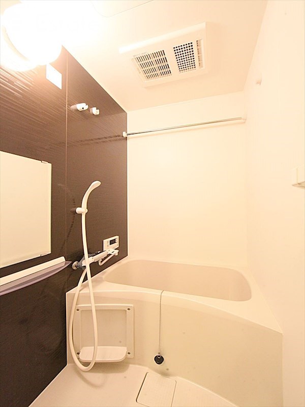 バス・シャワールーム　バスルーム