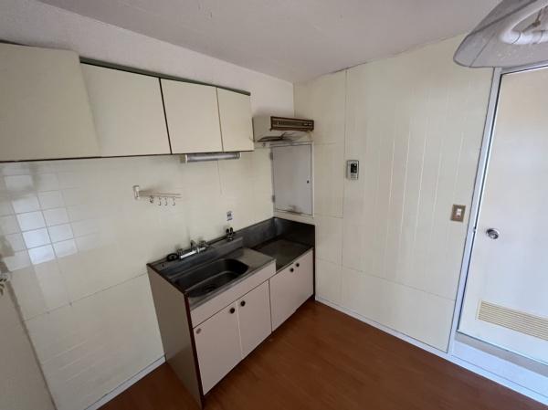 キッチン　２口コンロ設置可！