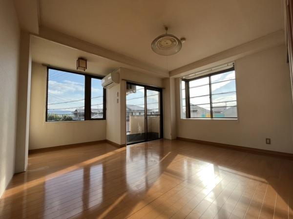 居室・リビング　フローリング♪