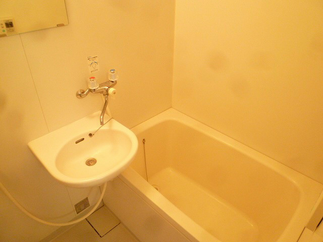 バス・シャワールーム　※参考として