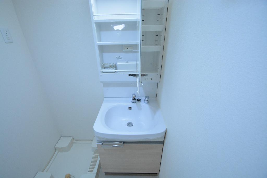 洗面設備　洗髪洗面化粧台