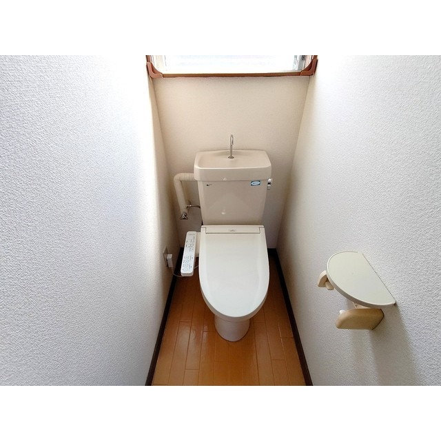 トイレ　※同型別部屋参考画像