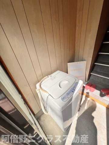 その他　内装は別部屋の参考写真です。