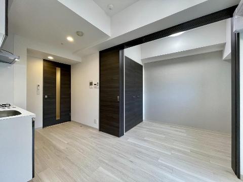 居室・リビング　室内