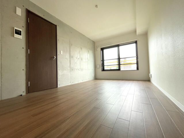 居室・リビング　☆明るい洋室☆