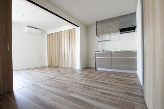 居室・リビング　※別部屋の写真です