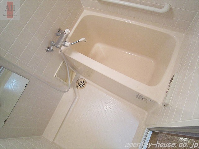 バス・シャワールーム　●もちろんバス・トイレはセパレート♪