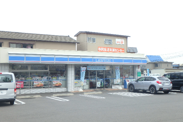 コンビニ　ローソン 新潟堀之内南一丁目店（コンビニ）まで282m
