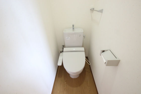 トイレ　※別部屋の写真です