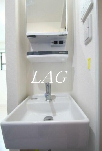 洗面設備　独立洗面台です。