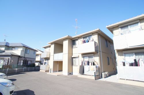 建物外観　駐車場２台付き（無料）