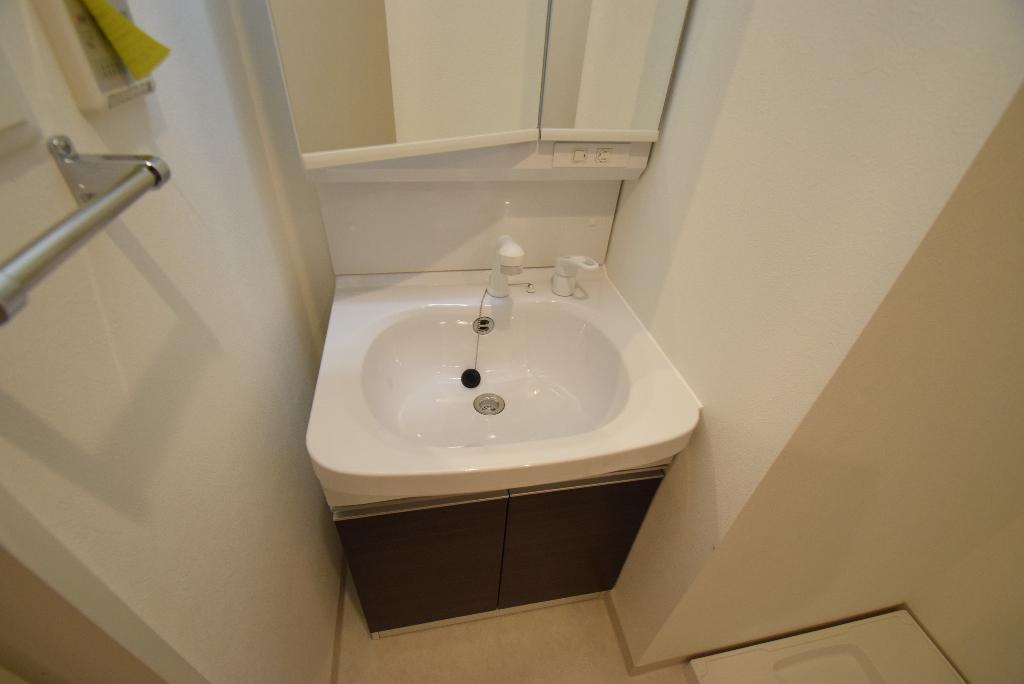 洗面設備　洗髪洗面化粧台