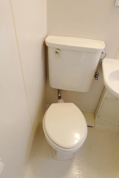 トイレ　清潔感あるトイレ