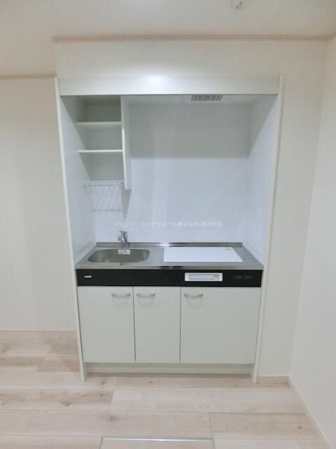 キッチン　２口ＩＨコンロ。料理好きな方にも嬉しいですね！