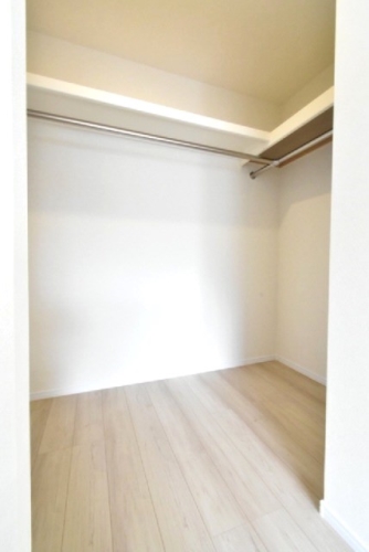 収納　３０６号室の写真となります。現況優先。