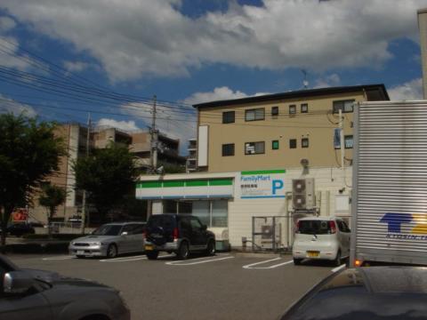 その他　ファミリーマート神鉄谷上駅前店（その他）まで483m