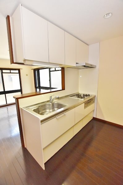 キッチン　★システムキッチン/３口コンロ★