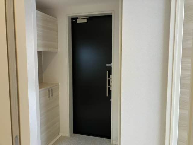 玄関　玄関ホールには上下のシューズボックスがあり沢山収納できます！