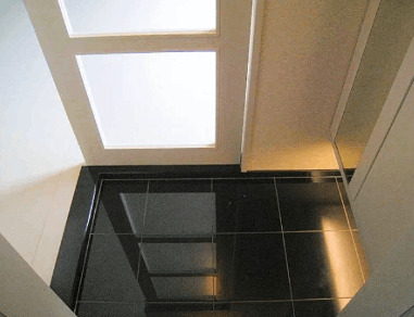 玄関　別部屋参照