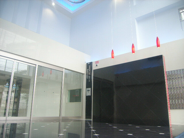 エントランス　エントランス