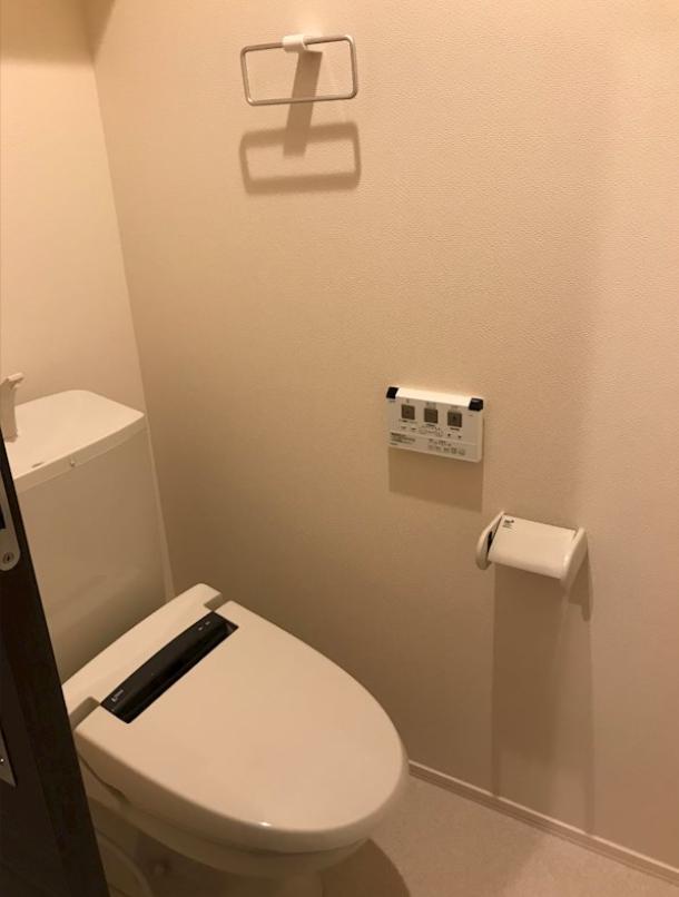 トイレ　トイレ