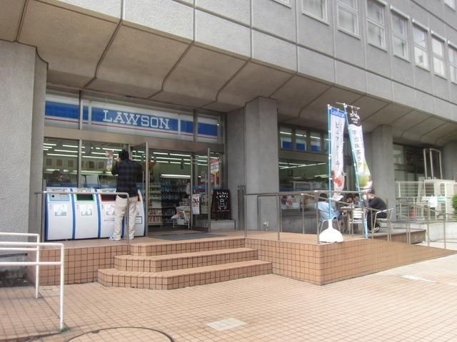 コンビニ　★★ローソン（コンビニ）まで373m