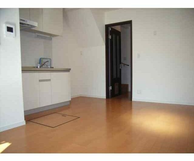 居室・リビング　使いやすい形の為、レイアウトを楽しめます♪