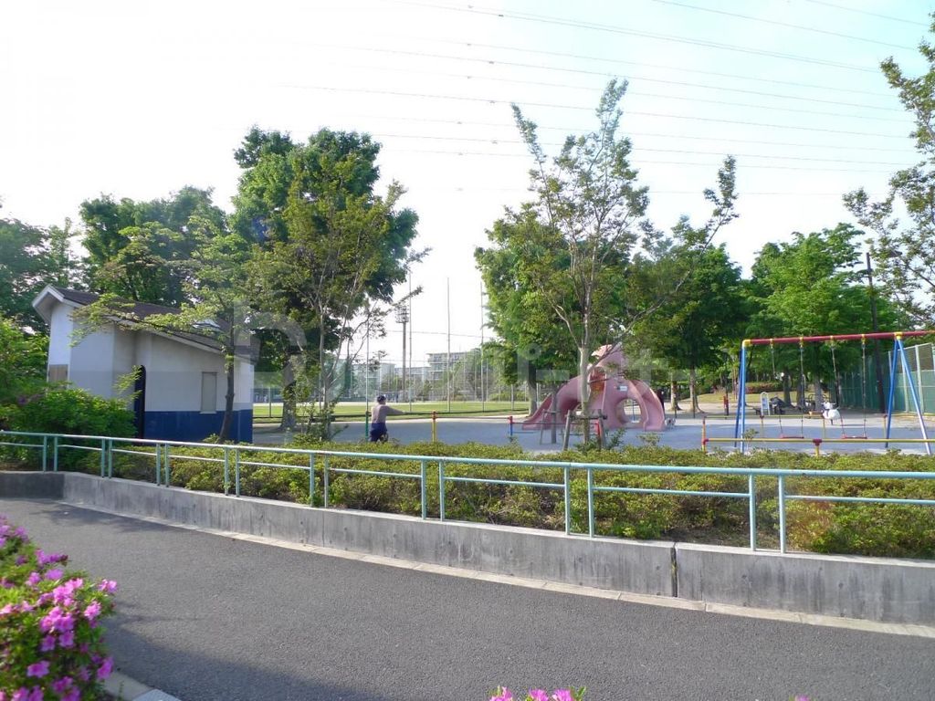 公園　沼田東公園（公園）まで690m