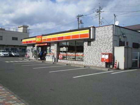 コンビニ　デイリーヤマザキ高崎上大類店（コンビニ）まで813m