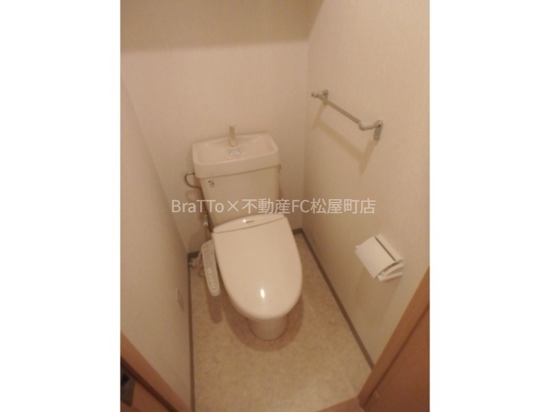 トイレ　トイレ（ウォシュレット付き）