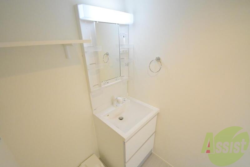 洗面設備　朝の身支度に便利です