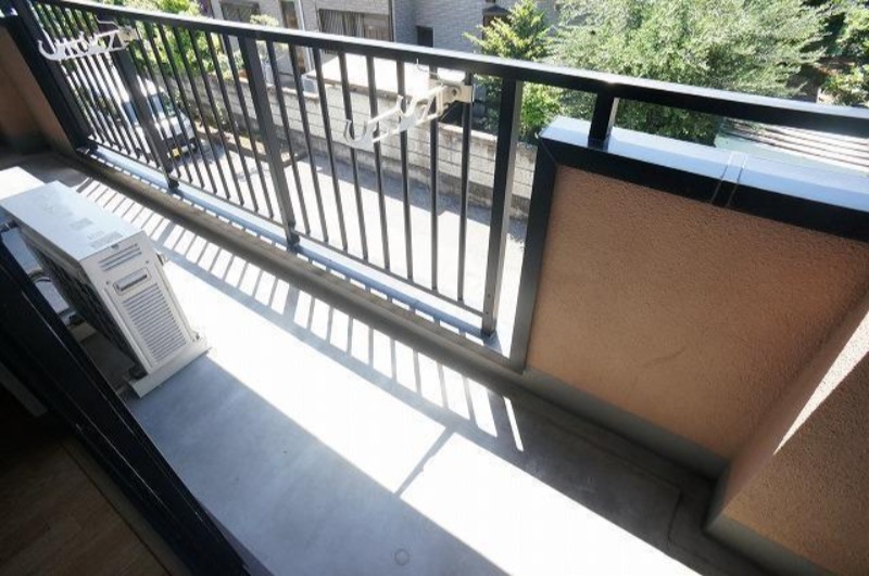 バルコニー　図面と現状に相違がある場合には現状を優先