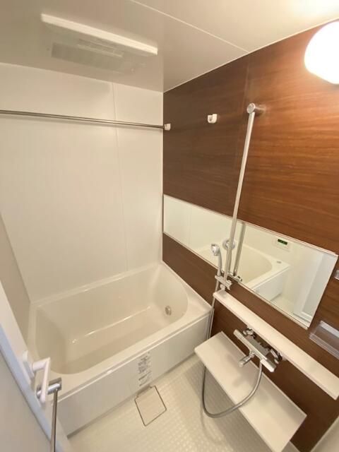 バス・シャワールーム　日々の暮らしに欠かせないお風呂です