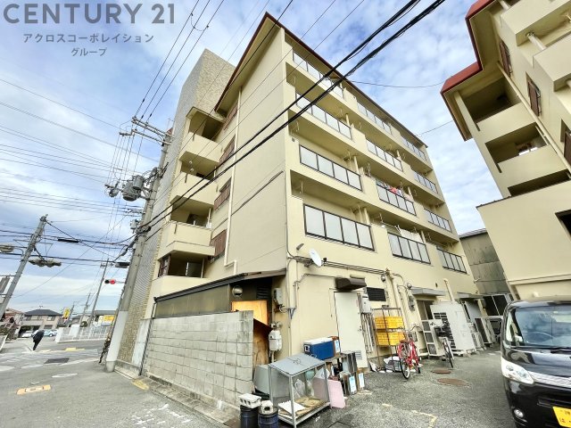 建物外観　敷地内に駐輪場あります♪