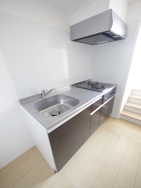 キッチン　システムキッチン（ガス2口）冷蔵庫・レンジ等ご用意できます