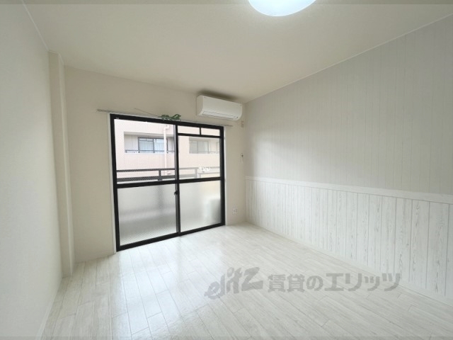 居室・リビング　洋室