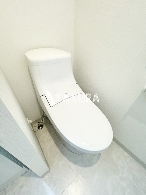 トイレ　嬉しい温水洗浄便座付き♪
