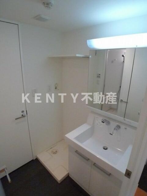 洗面設備　使いやすい洗面所です