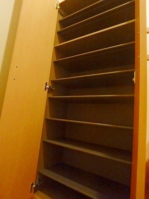 玄関　玄関収納