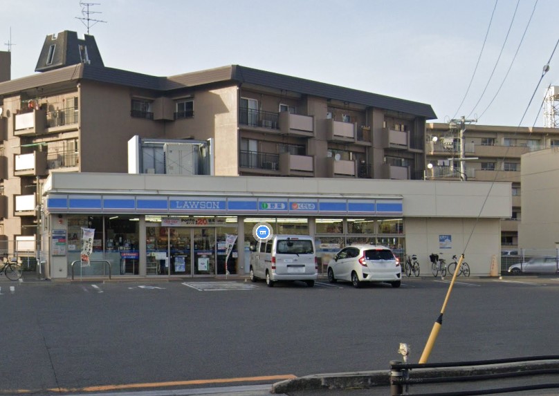 コンビニ　ローソン 近鉄富吉駅前店（コンビニ）まで634m